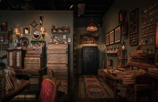 Hidden Object: Clues and Mysteries - Bustling café environment with layered visual details